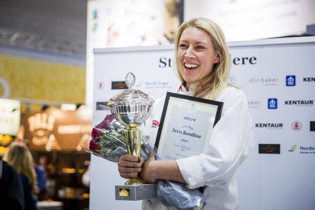 Tonje Holtungen fra Sjokoladesalongen i Vestfossen er «Årets konditor 2017». (Foto: Ihne Pedersen) Tonje Holtungen fra Sjokoladesalongen i Vestfossen er «Årets konditor 2017». (Foto: Ihne Pedersen)