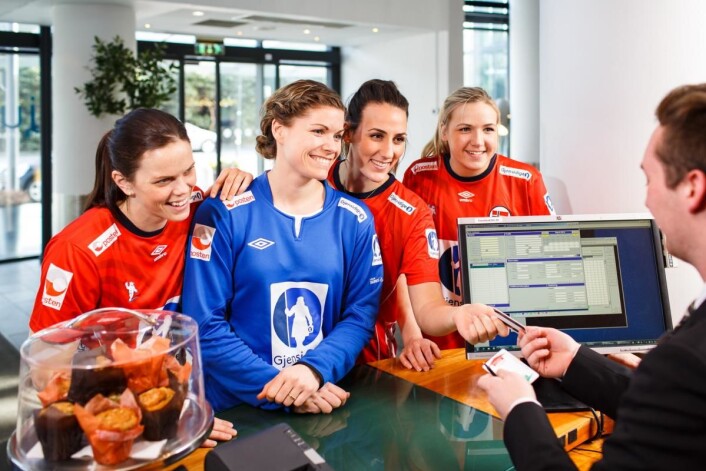 Håndballforbundet forlenger avtalen med Scandic Hotels. Håndballforbundet forlenger avtalen med Scandic Hotels.