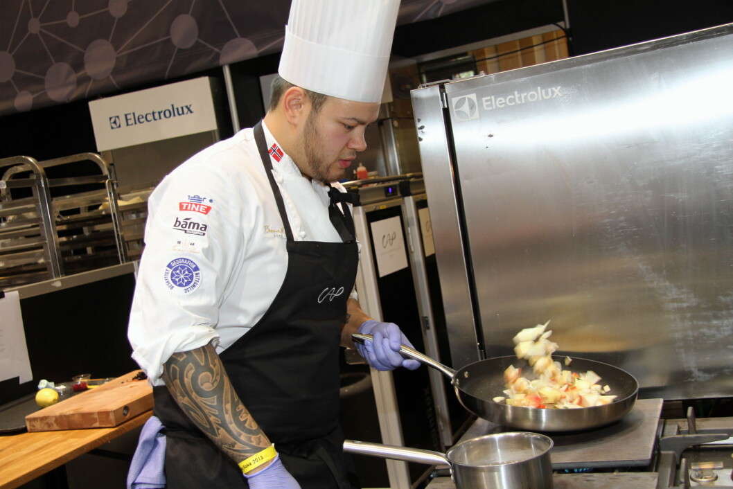 Christian A. Pettersen er hittil den eneste norske kokken som har deltatt i finalen av S. Pellegrino Young Chef. Han tok sølv i 2015. (Foto: Morten Holt) Christian A. Pettersen er hittil den eneste norske kokken som har deltatt i finalen av S. Pellegrino Young Chef. Han tok sølv i 2015. (Foto: Morten Holt)