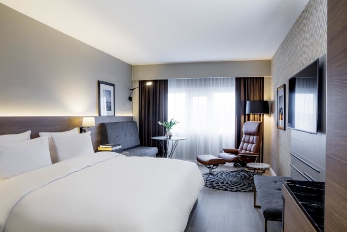De første nyrenoverte rommene hos Radisson Blu Plaza Hotel i Oslo er allerede ferdige. (Foto: Rickard L. Eriksson) De første nyrenoverte rommene hos Radisson Blu Plaza Hotel i Oslo er allerede ferdige. (Foto: Rickard L. Eriksson)