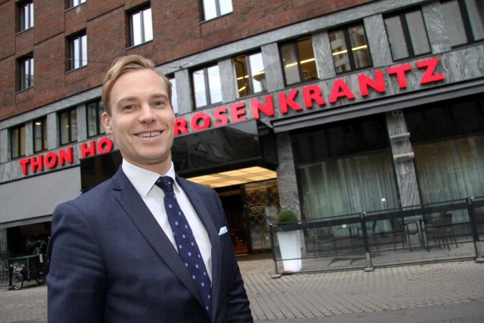 Lars Petter Mathisen er hotelldirektør på Thon Hotel Rosenkrantz, tidligere Thon Hotel Stefan. (Foto: Morten Holt) Lars Petter Mathisen er hotelldirektør på Thon Hotel Rosenkrantz, tidligere Thon Hotel Stefan. (Foto: Morten Holt)