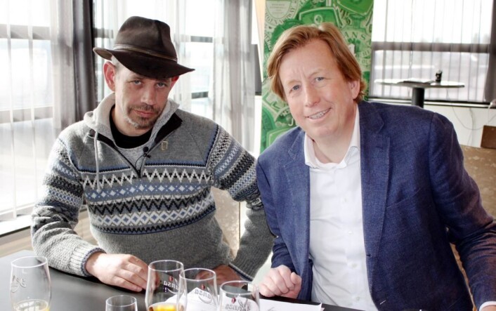 Hansa Borg Bryggerier og Lothepus har inngått et samarbeid som innebærer at cowboyen fra Odda skal utvikle et øl sammen med bryggeriet. Det er første gangen Hansa Borg Bryggerier går sammen med en kjendis om å lage øl. Leif Einar Lothe skal være med å utvikle ølet, godkjenne smak og bidra i utviklingen av design. Hansa Borg Bryggerier og Lothepus har inngått et samarbeid som innebærer at cowboyen fra Odda skal utvikle et øl sammen med bryggeriet. Det er første gangen Hansa Borg Bryggerier går sammen med en kjendis om å lage øl. Leif Einar Lothe skal være med å utvikle ølet, godkjenne smak og bidra i utviklingen av design.