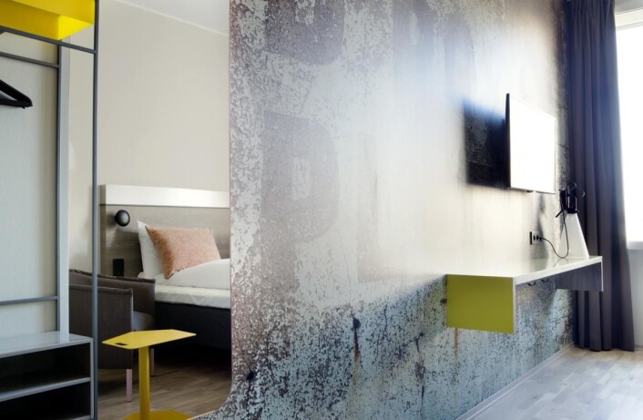 Fra ett av de 304 rommene på det nye hotellet. (Foto: Inger Marie Grini) Fra ett av de 304 rommene på det nye hotellet. (Foto: Inger Marie Grini)