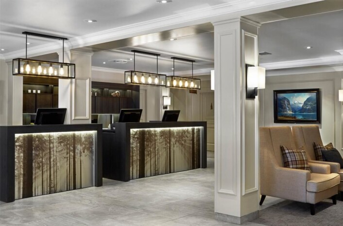 Fra og med i dag ønskes du velkommen til Scandic i resepsjonen på dette hotellet. Fra og med i dag ønskes du velkommen til Scandic i resepsjonen på dette hotellet.