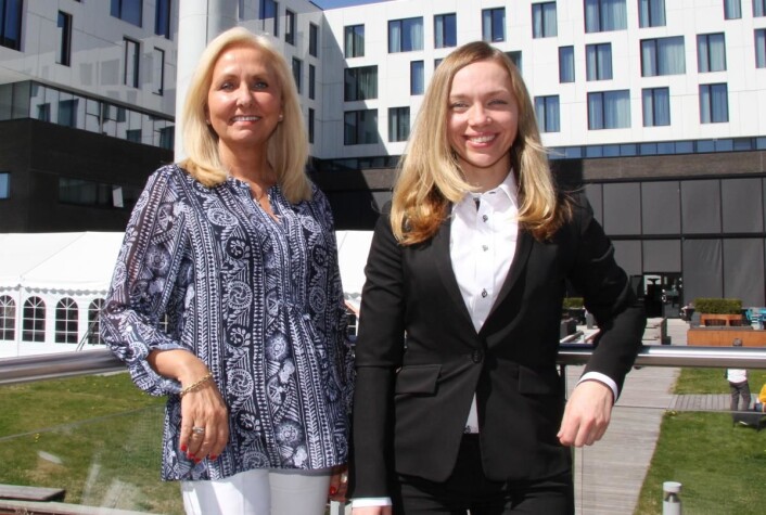 Hotelldirektør Toril Flåskjer og husøkonom Ksenia Levy på Scandic Fornebu. (Foto: Morten Holt) Hotelldirektør Toril Flåskjer og husøkonom Ksenia Levy på Scandic Fornebu. (Foto: Morten Holt)