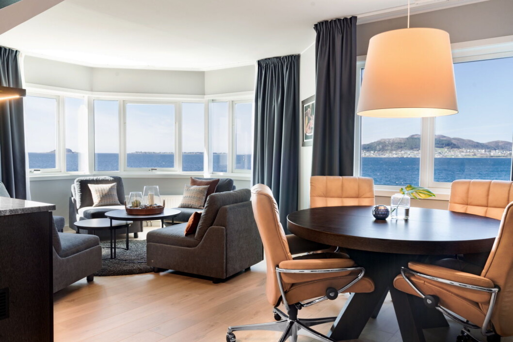 Fra en av de nyrenoverte suitene på Radisson Blu Hotel i Ålesund. Fra en av de nyrenoverte suitene på Radisson Blu Hotel i Ålesund.
