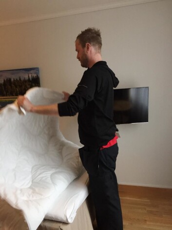 Jan Ketil Kristiansen fikk livet tilbake med jobb som renholder ved Scandic Hell i Stjørdal. (Foto: Karin Jegtvik, Fides) Jan Ketil Kristiansen fikk livet tilbake med jobb som renholder ved Scandic Hell i Stjørdal. (Foto: Karin Jegtvik, Fides)