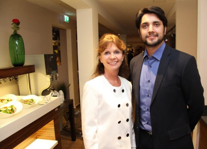 Norge-sjef for Best Western, Hege Ramm, sammen med hotelldirektør Imran Amin. (Foto: Morten Holt) Norge-sjef for Best Western, Hege Ramm, sammen med hotelldirektør Imran Amin. (Foto: Morten Holt)