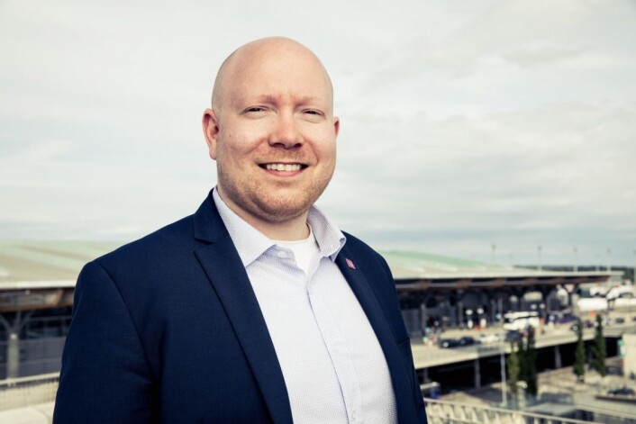 Grytehullsjøer, prisbelønnet øl, Norges største gravhaug og vakre turområder er blant Frank Kaspersens tips for både flyreisende med tid til overs og østlendinger på dagstur. (Foto: Park Inn by Radisson Airport Hotel) Grytehullsjøer, prisbelønnet øl, Norges største gravhaug og vakre turområder er blant Frank Kaspersens tips for både flyreisende med tid til overs og østlendinger på dagstur. (Foto: Park Inn by Radisson Airport Hotel)