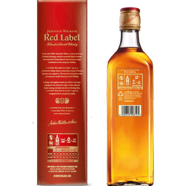 Først ut på Vinmonopolet med den nye merkingen er Johnnie Walker Red Label. (Foto: Diageo) Først ut på Vinmonopolet med den nye merkingen er Johnnie Walker Red Label. (Foto: Diageo)