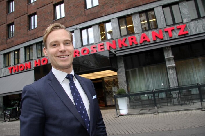 Lars Petter Mathisen er hotelldirektør på Thon Hotel Rosenkrantz i Oslo, sølvvinner i fjor og blant finalistene også i 2017. (Foto: Morten Holt) Lars Petter Mathisen er hotelldirektør på Thon Hotel Rosenkrantz i Oslo, sølvvinner i fjor og blant finalistene også i 2017. (Foto: Morten Holt)