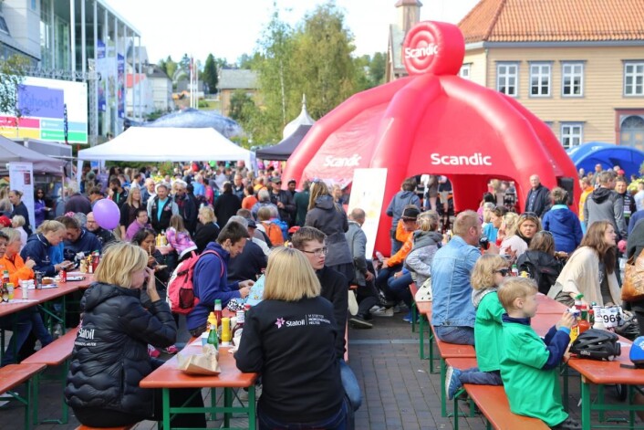 Tromsøværingene spiste to tonn grillmat da Scandic serverte under Arctic Race. (Foto: Scandic Hotels) Tromsøværingene spiste to tonn grillmat da Scandic serverte under Arctic Race. (Foto: Scandic Hotels)