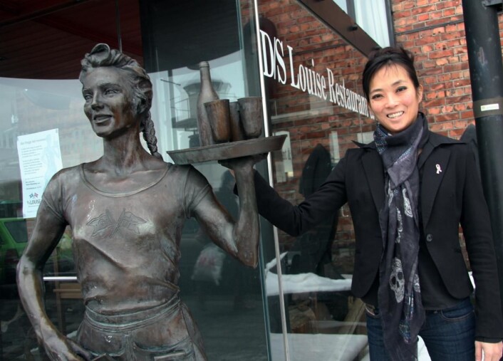 Helene Skjenneberg har mange års erfaring fra hotell- og restaurantbransjen, og har de siste årene ledet Mat & Drikke AS, som har flere restauranter på Aker Brygge. (Foto: Morten Holt) Helene Skjenneberg har mange års erfaring fra hotell- og restaurantbransjen, og har de siste årene ledet Mat & Drikke AS, som har flere restauranter på Aker Brygge. (Foto: Morten Holt)