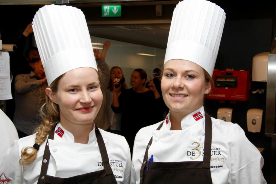 De to vinnerne, Idunn Nilsen (til venstre) og Camilla Berg Mårtensson, har kjent hverandre i lang tid. (Foto: Nils Henrik Sjo)