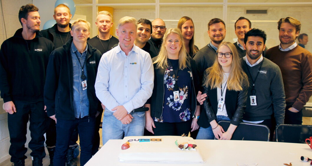 Eureca-gjengen feiret åpningen med kake. (Foto: Nils Henrik Sjo) Eureca-gjengen feiret åpningen med kake. (Foto: Nils Henrik Sjo)