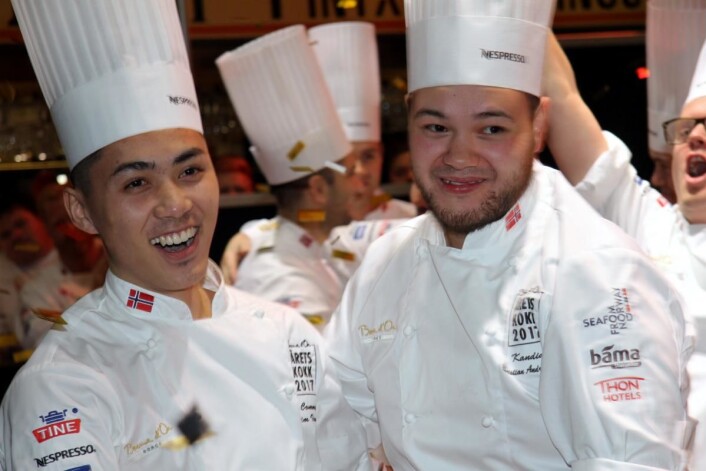 Christian Pettersen (t.h) og commis Kim Iamram i Årets kokk 2017. (Foto: Morten Holt) Christian Pettersen (t.h) og commis Kim Iamram i Årets kokk 2017. (Foto: Morten Holt)
