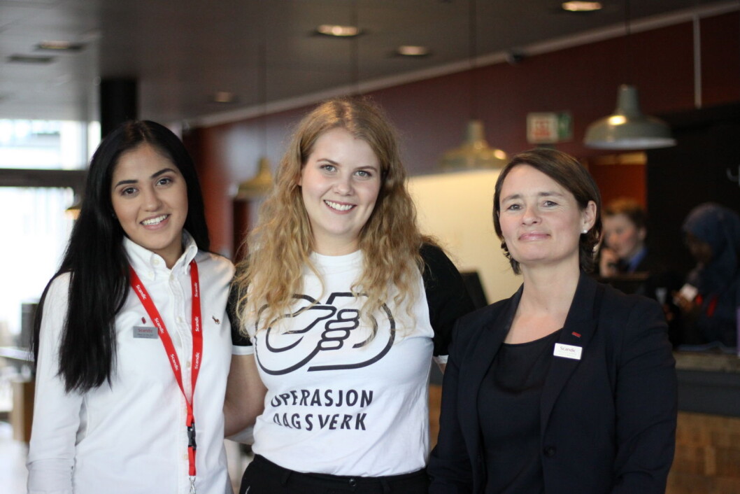 Stephanie Rivera, Operasjon Dagsverks Sandra Skiaker, og hotelldirektør på Scandic Vulkan, Monica Egeberg. (Foto: Marianne Wennesland – Scandic) Stephanie Rivera, Operasjon Dagsverks Sandra Skiaker, og hotelldirektør på Scandic Vulkan, Monica Egeberg. (Foto: Marianne Wennesland – Scandic)