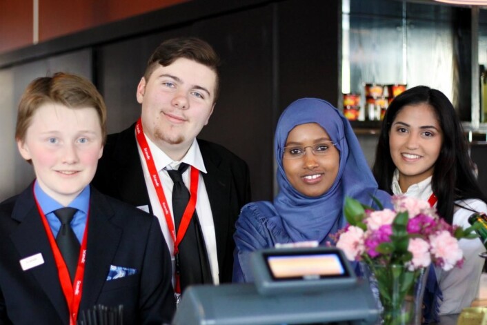 Skolelever styrte Scandic Vulkan: Fra venstre Phillip Jakobsen, Daniel Njåmo, Nasro Abdullahi og Stephanie Rivera. (Foto: Marianne Wennesland – Scandic) Skolelever styrte Scandic Vulkan: Fra venstre Phillip Jakobsen, Daniel Njåmo, Nasro Abdullahi og Stephanie Rivera. (Foto: Marianne Wennesland – Scandic)