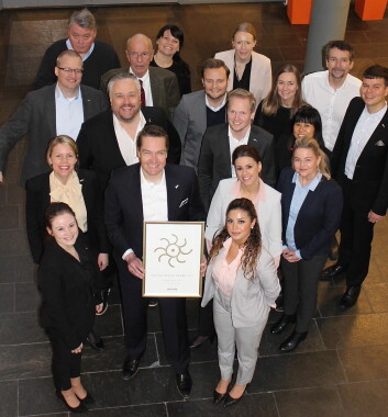 Det norske teamet som mottok prisen. (Foto: Rezidor Hotel Group)