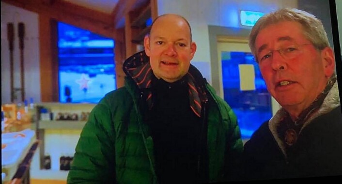 Morten Schakenda ble tildelt «Årets hederspris».under Det Norske Måltid av Arne Brimi. (Foto: Frode Kristensen) Morten Schakenda ble tildelt «Årets hederspris».under Det Norske Måltid av Arne Brimi. (Foto: Frode Kristensen)