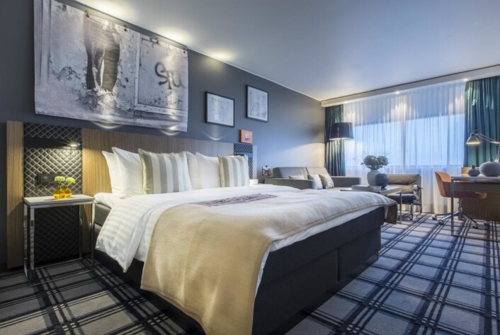 Nyrenovert rom hos Radisson Blu Scandinavia Hotel i Oslo. (Foto: Radisson Hotel Group) Nyrenovert rom hos Radisson Blu Scandinavia Hotel i Oslo. (Foto: Radisson Hotel Group)