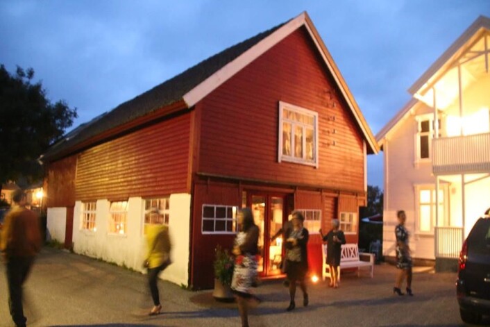 Livlig utenfor Smiegarden. (Foto: Smiegarden) Livlig utenfor Smiegarden. (Foto: Smiegarden)