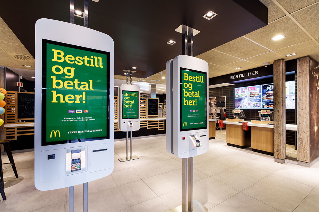 Bestillingskiosker er på plass i «fremtidens restaurant». (Foto: McDonald’s Sola) Bestillingskiosker er på plass i «fremtidens restaurant». (Foto: McDonald’s Sola)