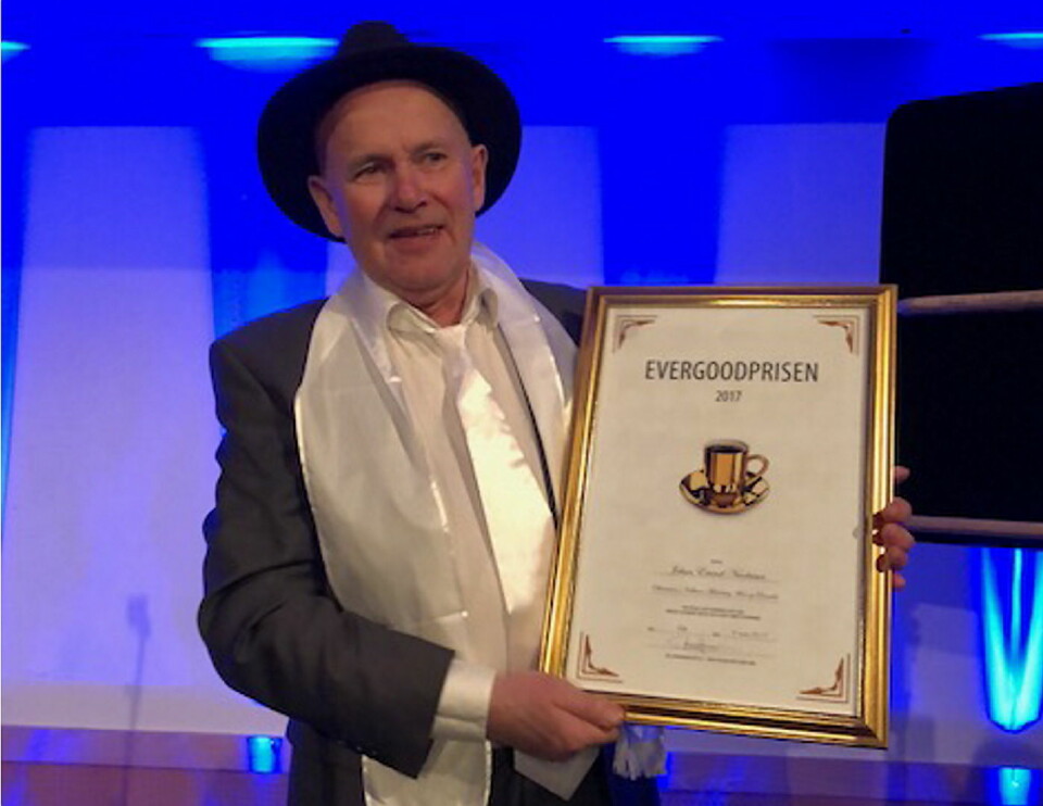 Johan Nicolaisen fra Kokkenes Mesterlaug Møre & Romsdal ble hedret med prisen «Årets oldermann 2017». (Foto: NKL)