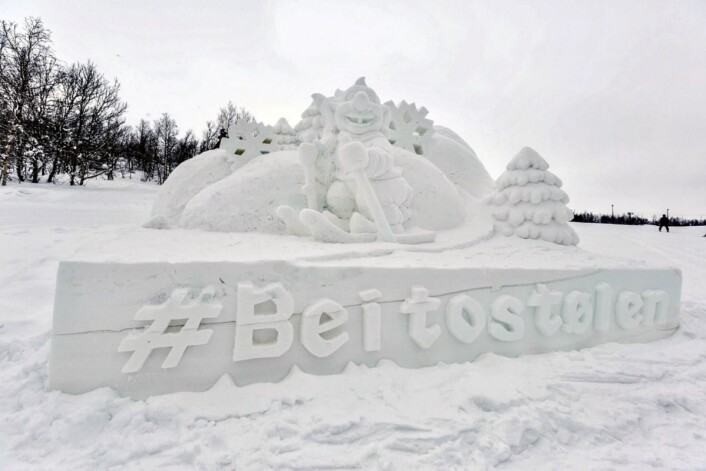 Snøskulpturer på Beitostølen. (Foto: DestinasjonsKirurgene) Snøskulpturer på Beitostølen. (Foto: DestinasjonsKirurgene)