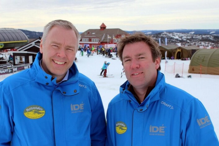 Brødrene Atle (t.v) og Bjørnar Hovi eier og driver Beitostølen Resort. Kraftig trafikkvekst i 2016 og 2017, knallsterk start på 2018, og nå med rekordomsetning i påsken. Offensive satsinger betaler seg, også på 900 meter i fjellet. (Foto: DestinasjonsKirurgene) Brødrene Atle (t.v) og Bjørnar Hovi eier og driver Beitostølen Resort. Kraftig trafikkvekst i 2016 og 2017, knallsterk start på 2018, og nå med rekordomsetning i påsken. Offensive satsinger betaler seg, også på 900 meter i fjellet. (Foto: DestinasjonsKirurgene)