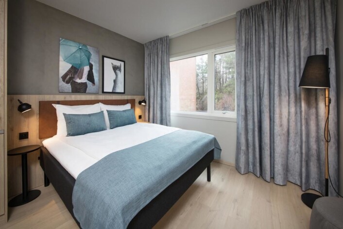 Ett av rommene som er ment for dem som skal bo på hotellet over tid. (Foto: Scandic Hotels) Ett av rommene som er ment for dem som skal bo på hotellet over tid. (Foto: Scandic Hotels)