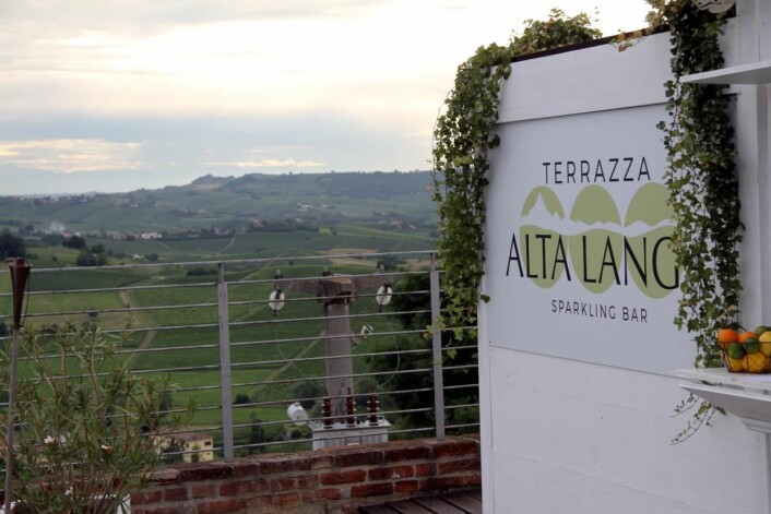 Fra lanseringen av en Alta Langa-bar i Piemonte i juni 2018. (Foto: Morten Holt)