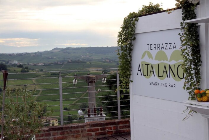 Fra lanseringen av en Alta Langa-bar i Piemonte i juni 2018. (Foto: Morten Holt) Fra lanseringen av en Alta Langa-bar i Piemonte i juni 2018. (Foto: Morten Holt)
