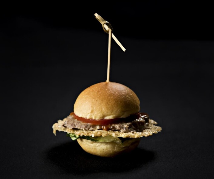 Det norske lagets saturnburger var innertier på temaet «universet». (Foto: Jon-Are Berg-Jacobsen, Vest Vind Media) Det norske lagets saturnburger var innertier på temaet «universet». (Foto: Jon-Are Berg-Jacobsen, Vest Vind Media)