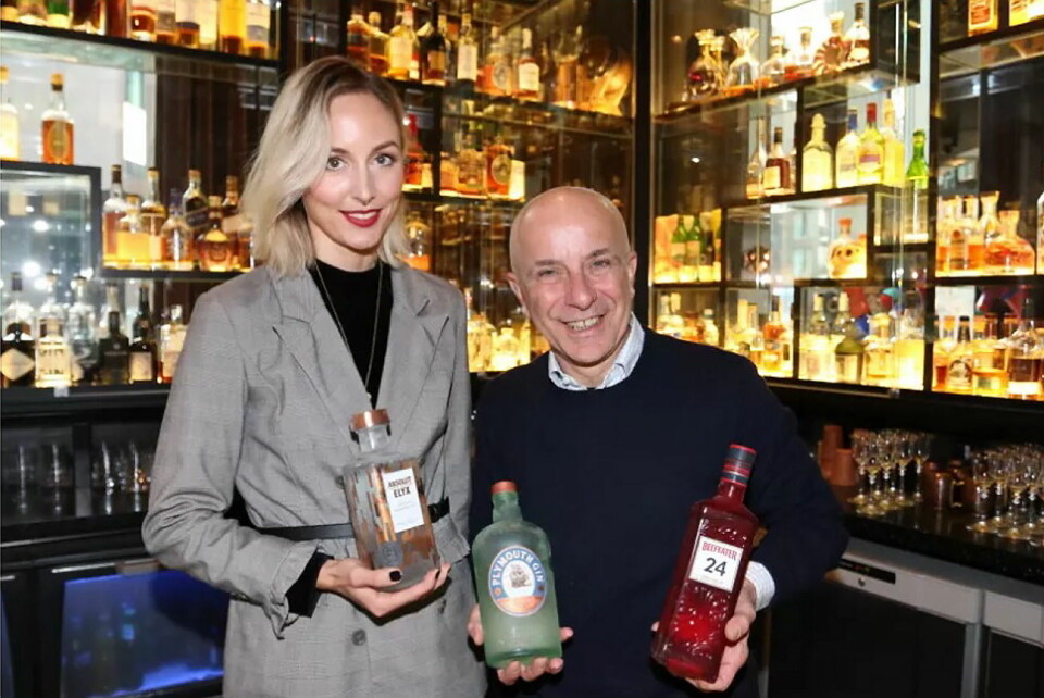 Bartender Alessandro Palazzi sammen med porteføljeansvarlig i Pernod Ricard, Tina Stangnes. (Foto: Stian Vasvik/Pernod Ricard)