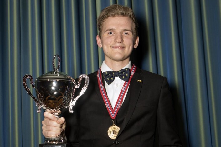Håvard Werkland med Kongepokalen. (Foto: NKL) Håvard Werkland med Kongepokalen. (Foto: NKL)