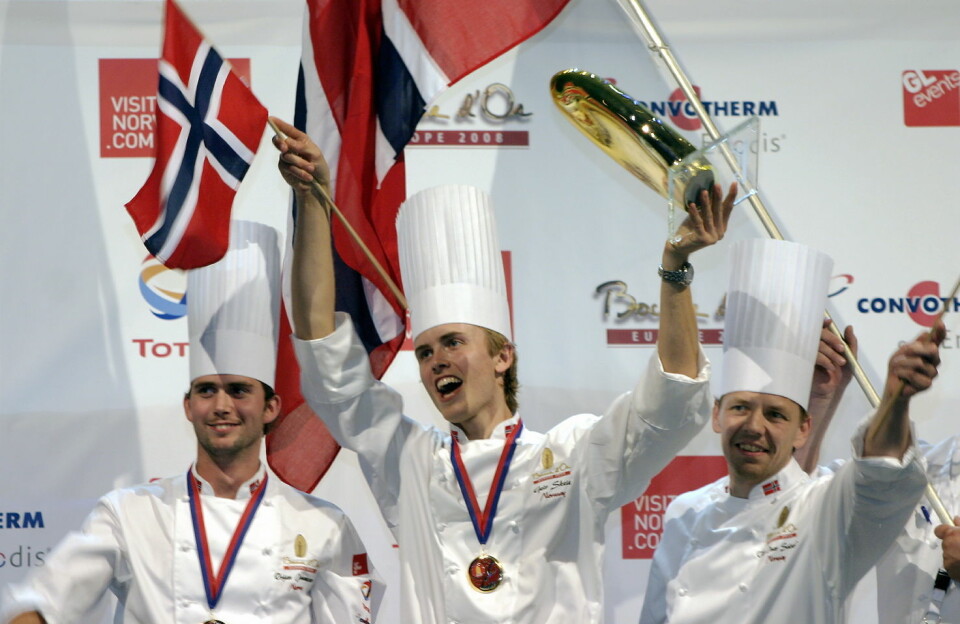 Geir Skeie var den første i historien som klarte å vinne både Bocuse d'Or Europe (2008) og Bocuse d'Or (2009). Hans commis i 2008, Ørjan Johannessen (til venstre), gjentok bragden senere (2012 og 2015). Odd Ivar Solvold til høyre tok bronse for Norge i 1997. (Foto: Morten Holt)