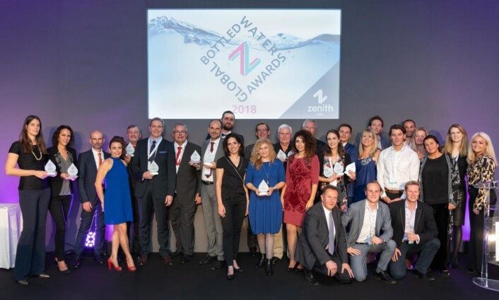 Alle vinnerne samlet. (Foto: Zenith Global Bottled Water Awards 2018) Alle vinnerne samlet. (Foto: Zenith Global Bottled Water Awards 2018)