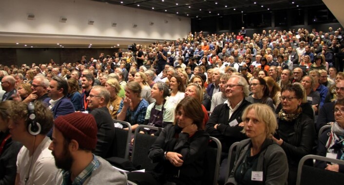 Peer Gynt-salen i Grieghallen var fullsatt under superfinalen i oste-VM. (Foto: Morten Holt) Peer Gynt-salen i Grieghallen var fullsatt under superfinalen i oste-VM. (Foto: Morten Holt)