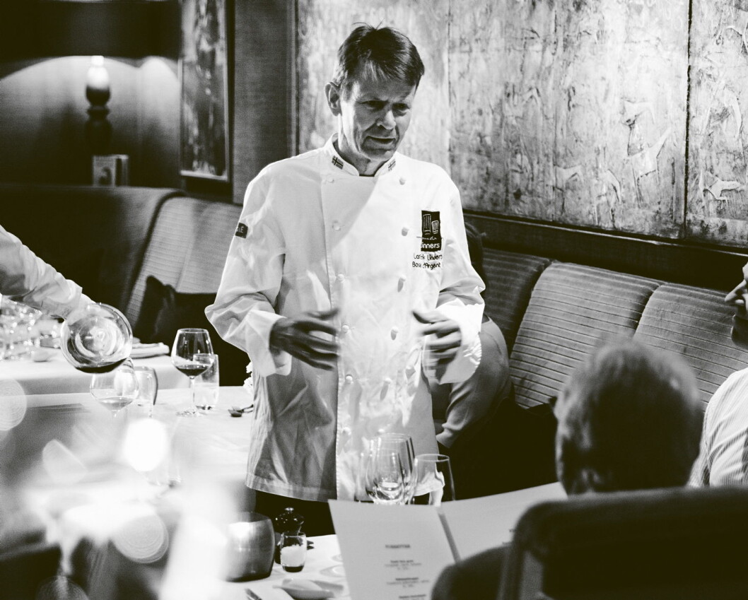 Lars Erik Underthun og boka om Feinschmecker er nominert til «Beste norske kokebok 2018». (Foto: Feinschmecker) Lars Erik Underthun og boka om Feinschmecker er nominert til «Beste norske kokebok 2018». (Foto: Feinschmecker)