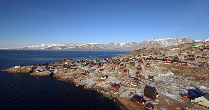 Hotellet ligger i den vesle landsbyen Ittoqqortoormiit på Øst-Grønland. (Foto: Hotels.com) Hotellet ligger i den vesle landsbyen Ittoqqortoormiit på Øst-Grønland. (Foto: Hotels.com)