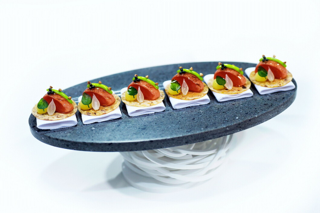 Kaldmat-buffeten til kokkelandslaget hadde temaet Nordiske årstider. (Foto: Eirik Nilssen, Matbyrået Impuls) Kaldmat-buffeten til kokkelandslaget hadde temaet Nordiske årstider. (Foto: Eirik Nilssen, Matbyrået Impuls)