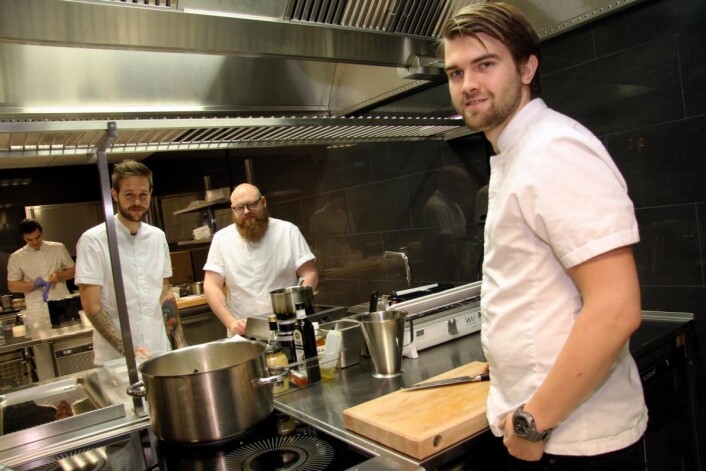 Jimmy Øien (fra venstre), Mads Revheim-Skjolden og Christopher Grude Christiansen er også med på eiersiden i Restaurant Rest. (Foto: Morten Holt) Jimmy Øien (fra venstre), Mads Revheim-Skjolden og Christopher Grude Christiansen er også med på eiersiden i Restaurant Rest. (Foto: Morten Holt)