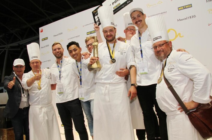 Jubel for det norske teamet med Christian A. Pettersen i spissen i Torino i juni i fjor. I slutten av januar er det duket for den virkelig store konkurransen, den globale finalen av Bocuse d'Or. Nå er den norske kandidatfilmen klar. (Foto: Morten Holt) Jubel for det norske teamet med Christian A. Pettersen i spissen i Torino i juni i fjor. I slutten av januar er det duket for den virkelig store konkurransen, den globale finalen av Bocuse d'Or. Nå er den norske kandidatfilmen klar. (Foto: Morten Holt)