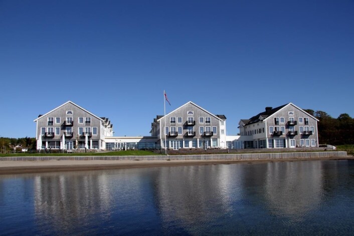 Støtvig Hotel ligger helt nede ved havet på Larkollen. (Foto: Morten Holt) Støtvig Hotel ligger helt nede ved havet på Larkollen. (Foto: Morten Holt)