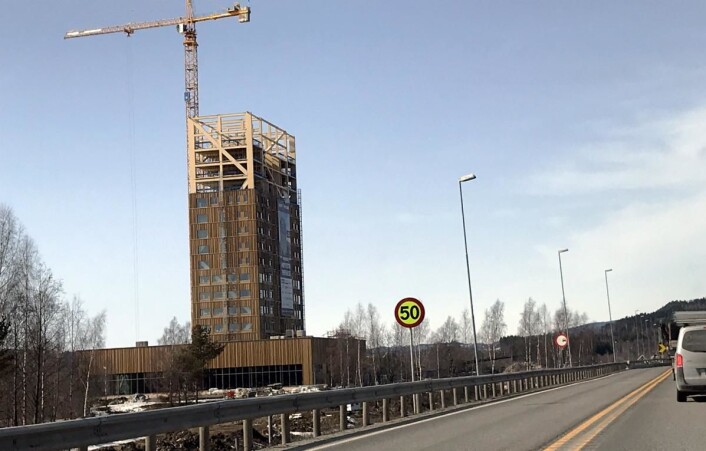 Fra byggingen av Mjøstårnet. Bildet ble tatt i april 2018. (Foto: Morten Holt) Fra byggingen av Mjøstårnet. Bildet ble tatt i april 2018. (Foto: Morten Holt)