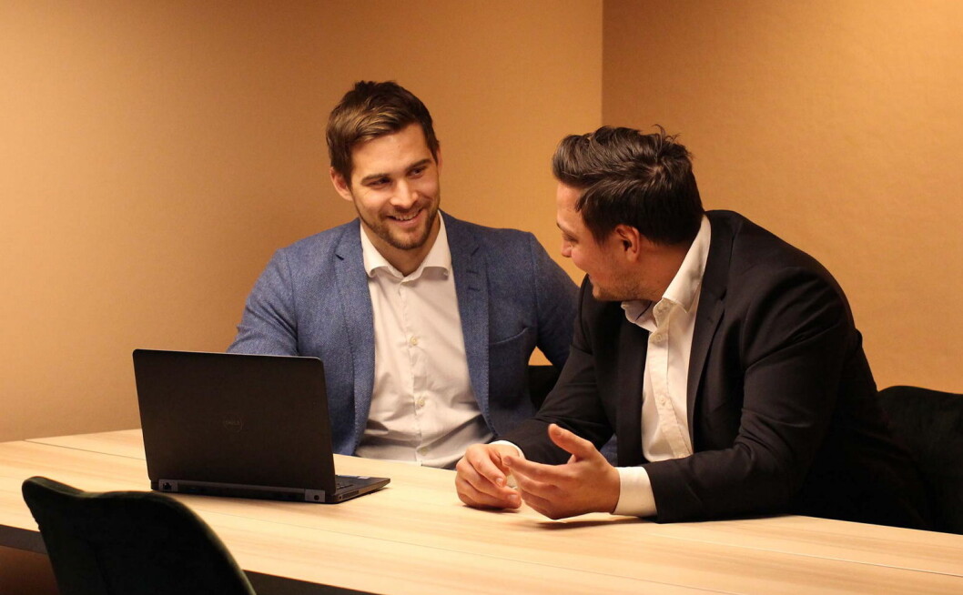 – Vi jobber med å finne, utvikle og supplere kokketalenter hver eneste dag, sier kundeansvarlig hos Toptemp Hospitality, Øystein Hetland (til venstre), her sammen med kandidatansvarlig Mathias Paul. (Foto: Toptemp) – Vi jobber med å finne, utvikle og supplere kokketalenter hver eneste dag, sier kundeansvarlig hos Toptemp Hospitality, Øystein Hetland (til venstre), her sammen med kandidatansvarlig Mathias Paul. (Foto: Toptemp)