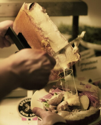 Raclette-ost fra Thorbjørnrud. (Foto: Josefin Linden) Raclette-ost fra Thorbjørnrud. (Foto: Josefin Linden)