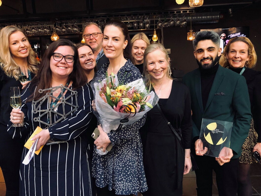 Foran fra venstre Amalie Hatlevik, Hanne Hollstedt, Marte Slaastad Rudberg, Ida Eide, Vibeke Trasti og Sheikh Ali fra Thon Hotels. Bak fra venstre Kåre Hauge (IUM), Marthe Berg (VG Partnerstudio) og Ailin Johnsen (VG Partnerstudio). (Foto: Thon Hotels) Foran fra venstre Amalie Hatlevik, Hanne Hollstedt, Marte Slaastad Rudberg, Ida Eide, Vibeke Trasti og Sheikh Ali fra Thon Hotels. Bak fra venstre Kåre Hauge (IUM), Marthe Berg (VG Partnerstudio) og Ailin Johnsen (VG Partnerstudio). (Foto: Thon Hotels)