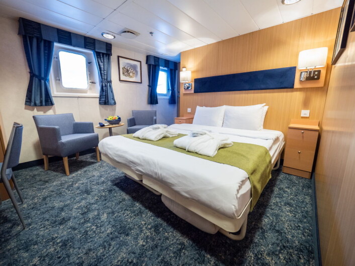 Fra ett av rommene på MS Quest. (Foto: Norwegian Adventure Company) Fra ett av rommene på MS Quest. (Foto: Norwegian Adventure Company)